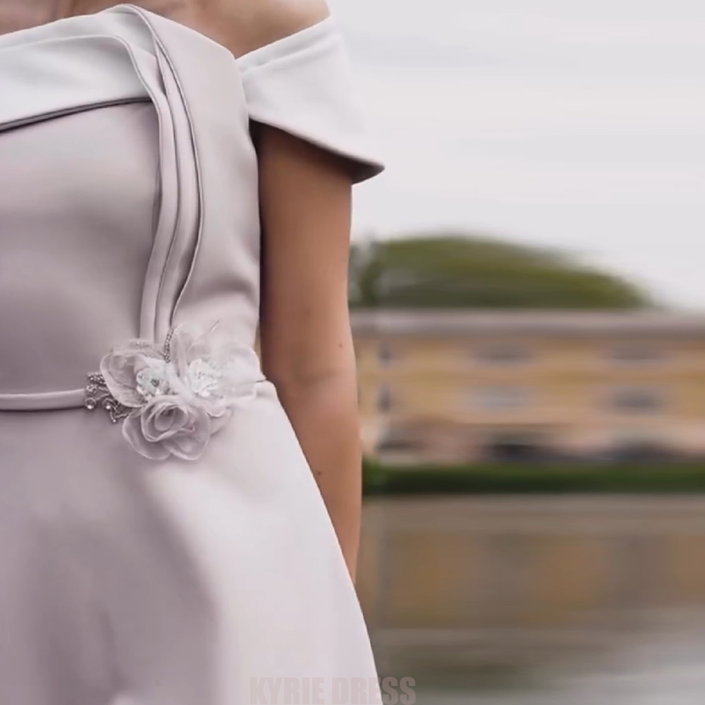 Elegant Mother of The Bride Dr - Elegant Satin Evening Gown Split 评论和价格