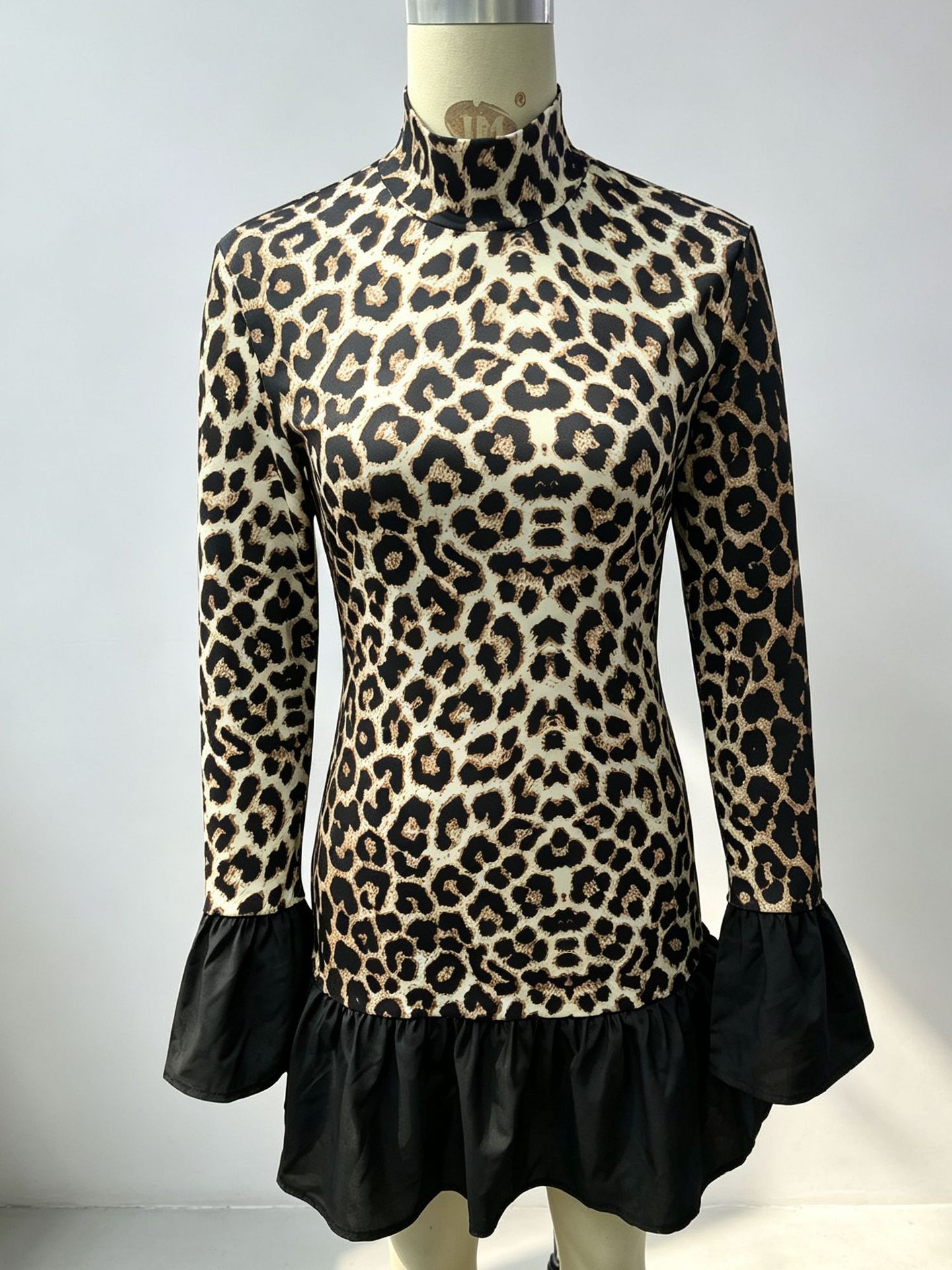 Women's round-neck leopard pri - Dresses 评论和价格